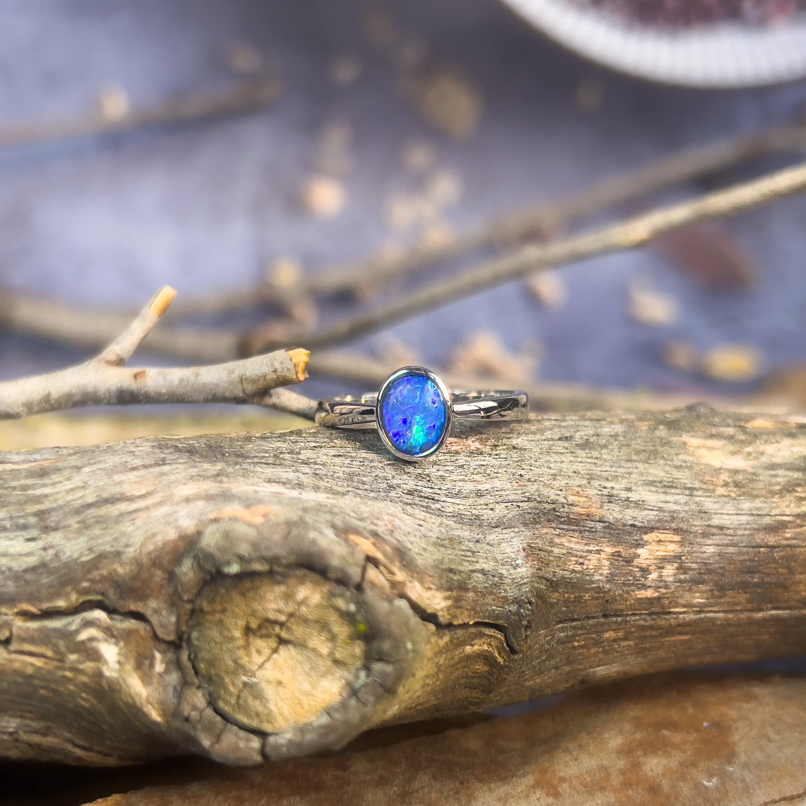 9kt White Gold solitaire Black Opal doublet 0.5ct ring